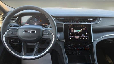 2025 Jeep Grand Cherokee Laredo X