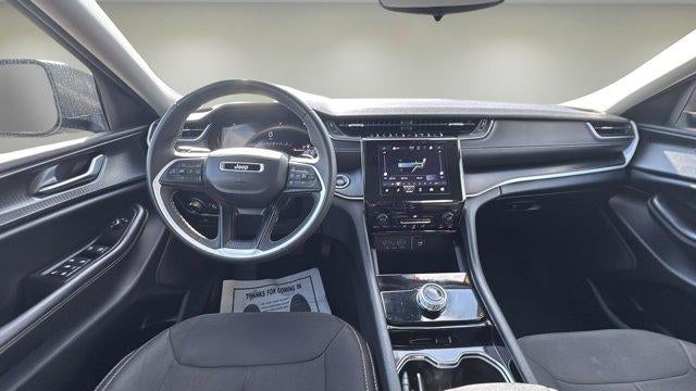 2023 Jeep GRAND CHEROKEE Laredo