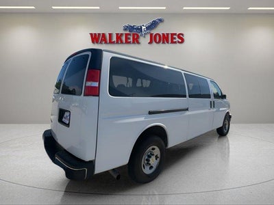 2024 Chevrolet Express Passenger 3500 1LT