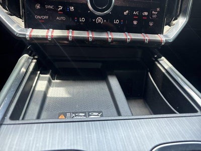 2024 GMC Acadia AT4