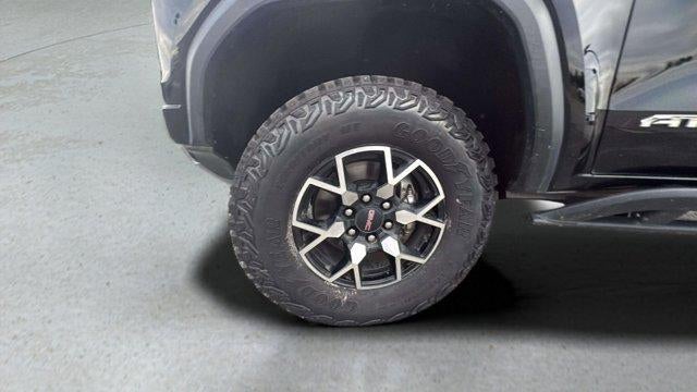 2024 GMC Canyon AT4X