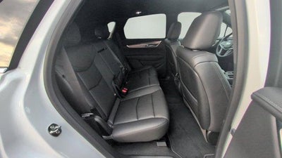 2025 Cadillac XT5 Luxury