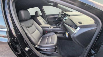 2025 Cadillac XT5 Luxury