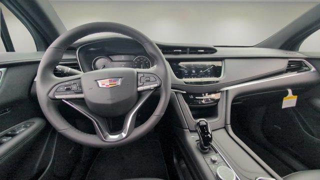 2025 Cadillac XT6 Luxury