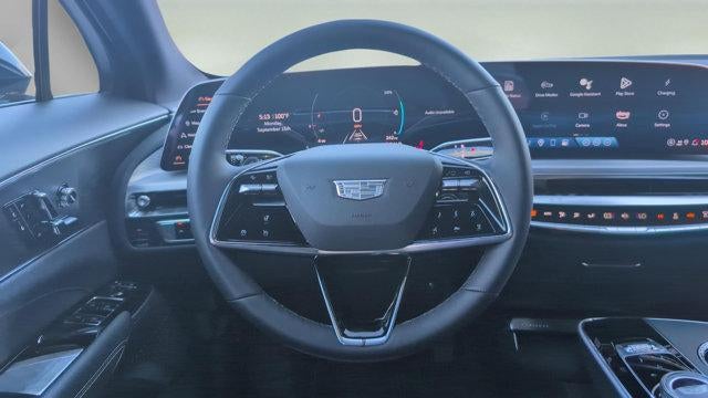 2025 Cadillac LYRIQ Luxury 1