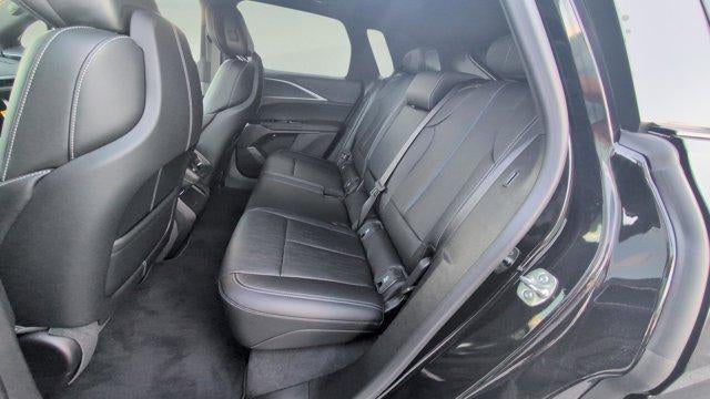 2025 Cadillac LYRIQ Luxury 1