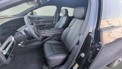 2025 Cadillac LYRIQ Luxury 1