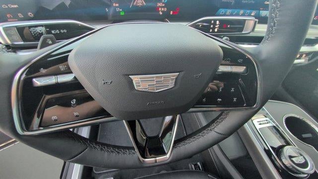 2025 Cadillac LYRIQ Luxury 1