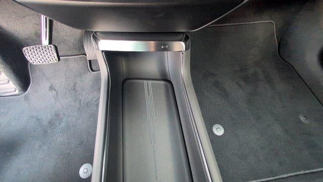 2025 Cadillac LYRIQ Luxury 1