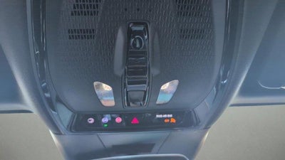 2025 Cadillac LYRIQ Luxury 1