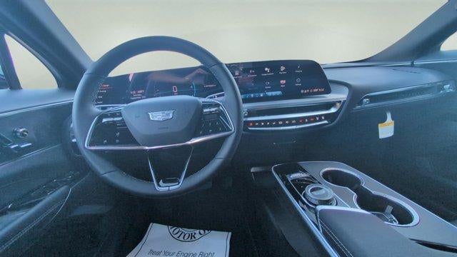 2025 Cadillac LYRIQ Luxury 1