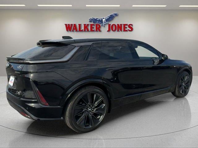 2024 Cadillac LYRIQ Sport 3