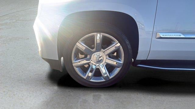 2016 Cadillac Escalade Luxury Collection