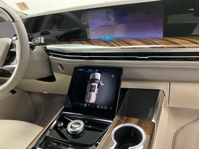2027 Cadillac Escalade 4WD Platinum Sport
