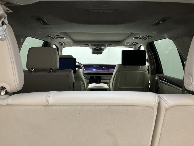2027 Cadillac Escalade 4WD Platinum Sport