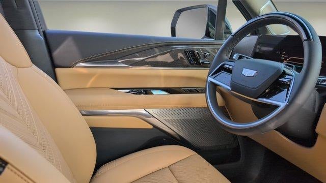 2025 Cadillac ESCALADE IQ Luxury 2