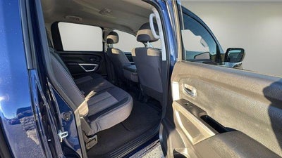 2023 Nissan Titan SV