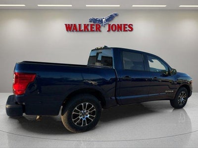 2023 Nissan Titan SV