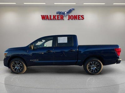 2023 Nissan Titan SV