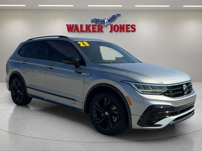 2023 Volkswagen Tiguan SE R-Line Black