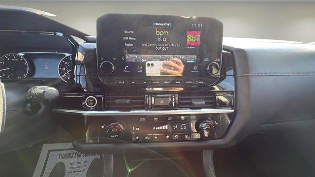 2023 Nissan PATHFINDER Base