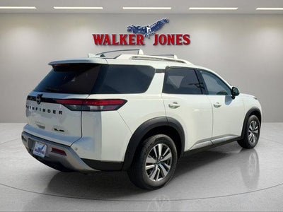 2023 Nissan PATHFINDER Base