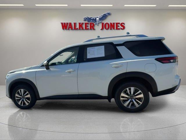 2023 Nissan PATHFINDER Base