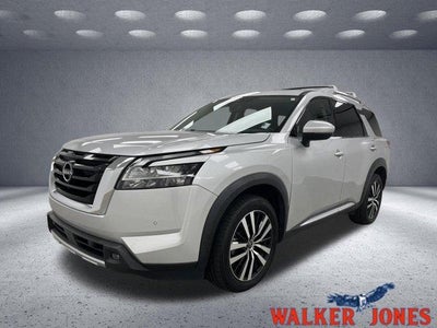 2023 Nissan Pathfinder Platinum