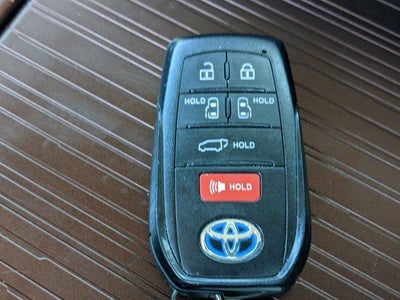 2021 Toyota Sienna XLE