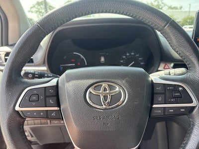 2024 Toyota Sienna XLE