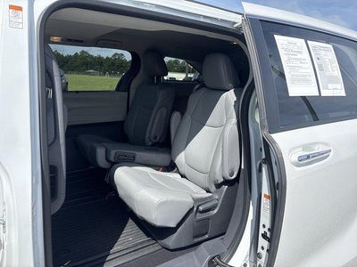 2024 Toyota Sienna XLE