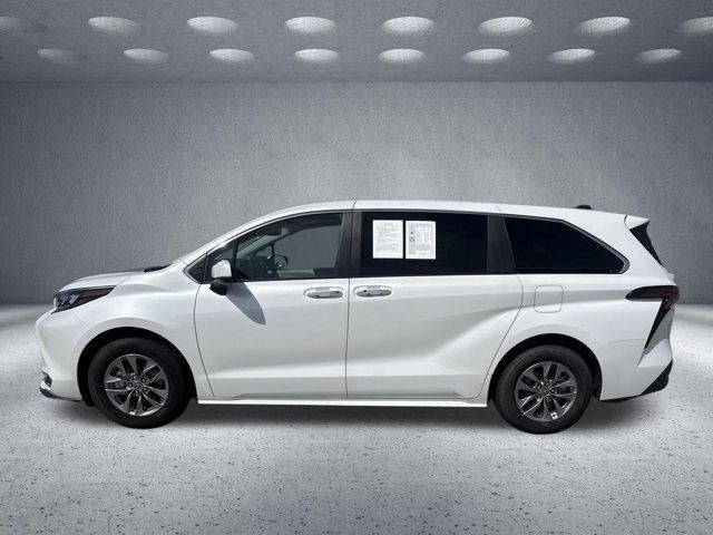 2024 Toyota Sienna XLE