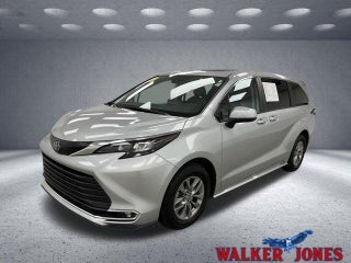 2024 Toyota Sienna XLE