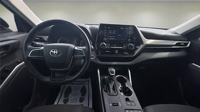 2022 Toyota Highlander LE