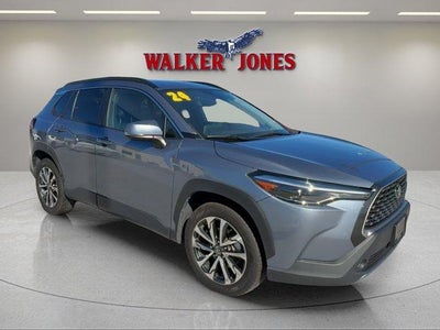 2024 Toyota Corolla Cross XLE