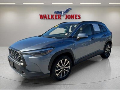 2024 Toyota Corolla Cross XLE