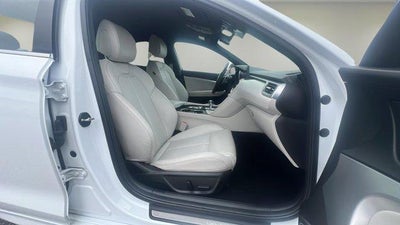 2024 Genesis G70 2.5T